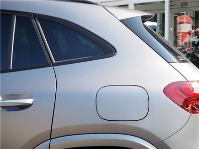 صورة 10 لـ 2023 Mercedes-BENZ GLA