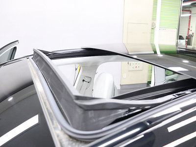 MERCEDES-BENZ EQE SUV - 4