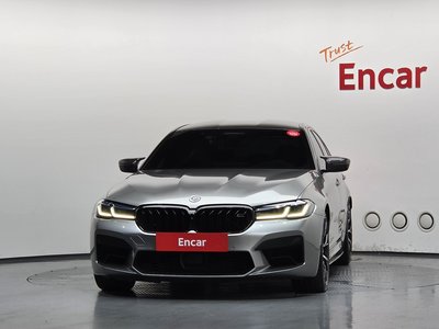 2021 BMW M5 照片 2