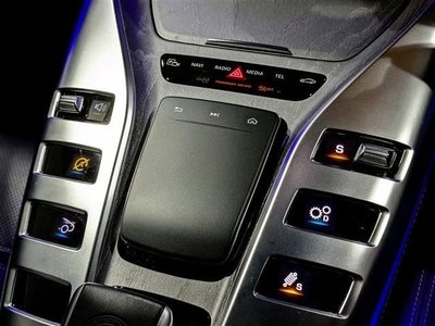 MERCEDES-BENZ GT AMG - 9