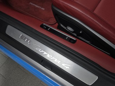 2020 Porsche 911 — миниатюра 25