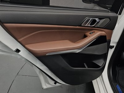 2025 BMW X5 — миниатюра 15