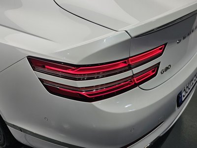 GENESIS G80 (RG3) - 10