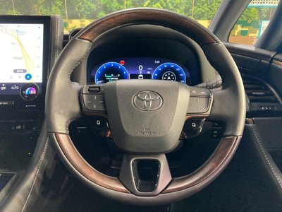TOYOTA ALPHARD - 9