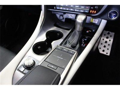 2020 Lexus RX — миниатюра 27