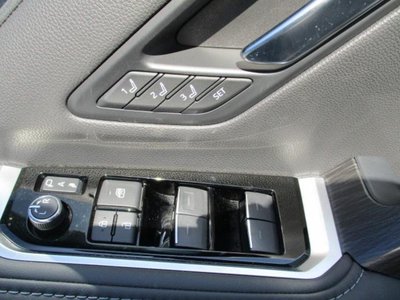 TOYOTA LAND CRUISER 300 - 3