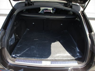 MERCEDES-BENZ E-CLASS - 9