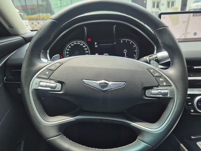 GENESIS G80 (RG3) - 10