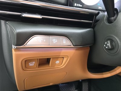 2024 Genesis GV80 — миниатюра 17
