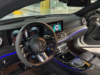 MERCEDES-BENZ E-CLASS - 4