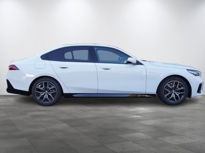 BMW 5 SERIES - 10