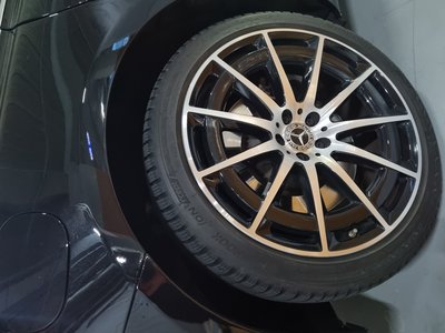 MERCEDES-BENZ EQS - 3