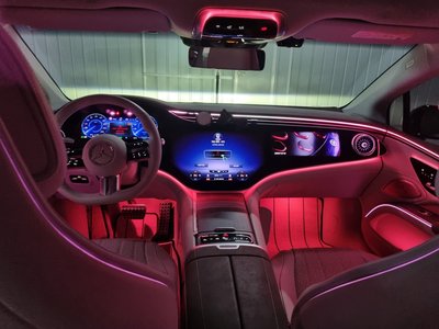 MERCEDES-BENZ EQS - 5