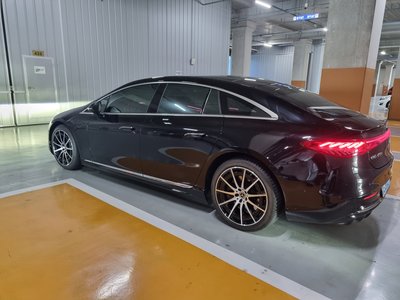 MERCEDES-BENZ EQS - 4