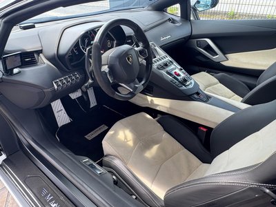 2012 Lamborghini AVENTADOR 缩略图 16