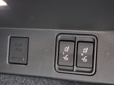 صورة مصغرة 33 لـ 2025 Lexus NX