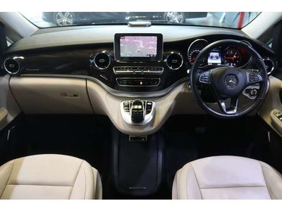 MERCEDES-BENZ V-CLASS - 2