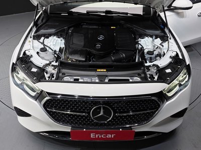 MERCEDES-BENZ E-CLASS - 7