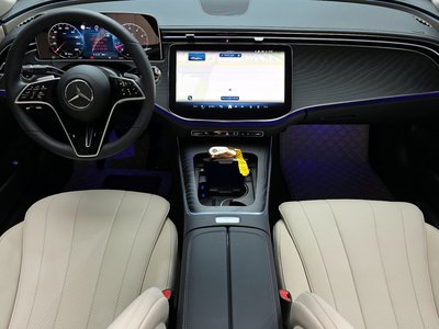 MERCEDES-BENZ E-CLASS - 5