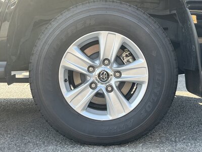 TOYOTA LAND CRUISER 200 - 10