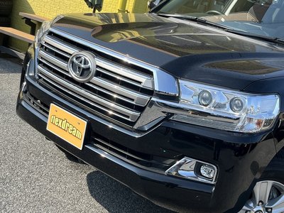 TOYOTA LAND CRUISER 200 - 5