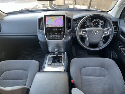 TOYOTA LAND CRUISER 200 - 2