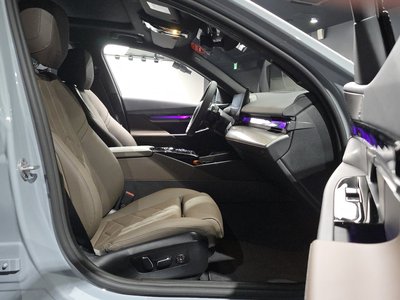 صورة مصغرة 16 لـ 2025 BMW 5 SERIES