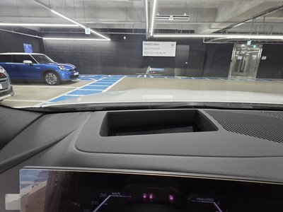 2025 BMW 5 SERIES — миниатюра 16
