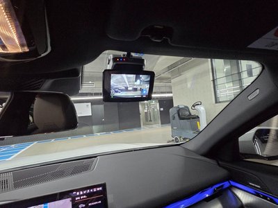2025 BMW 5 SERIES — миниатюра 20