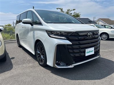 2025 Toyota VELLFIRE — фото 3