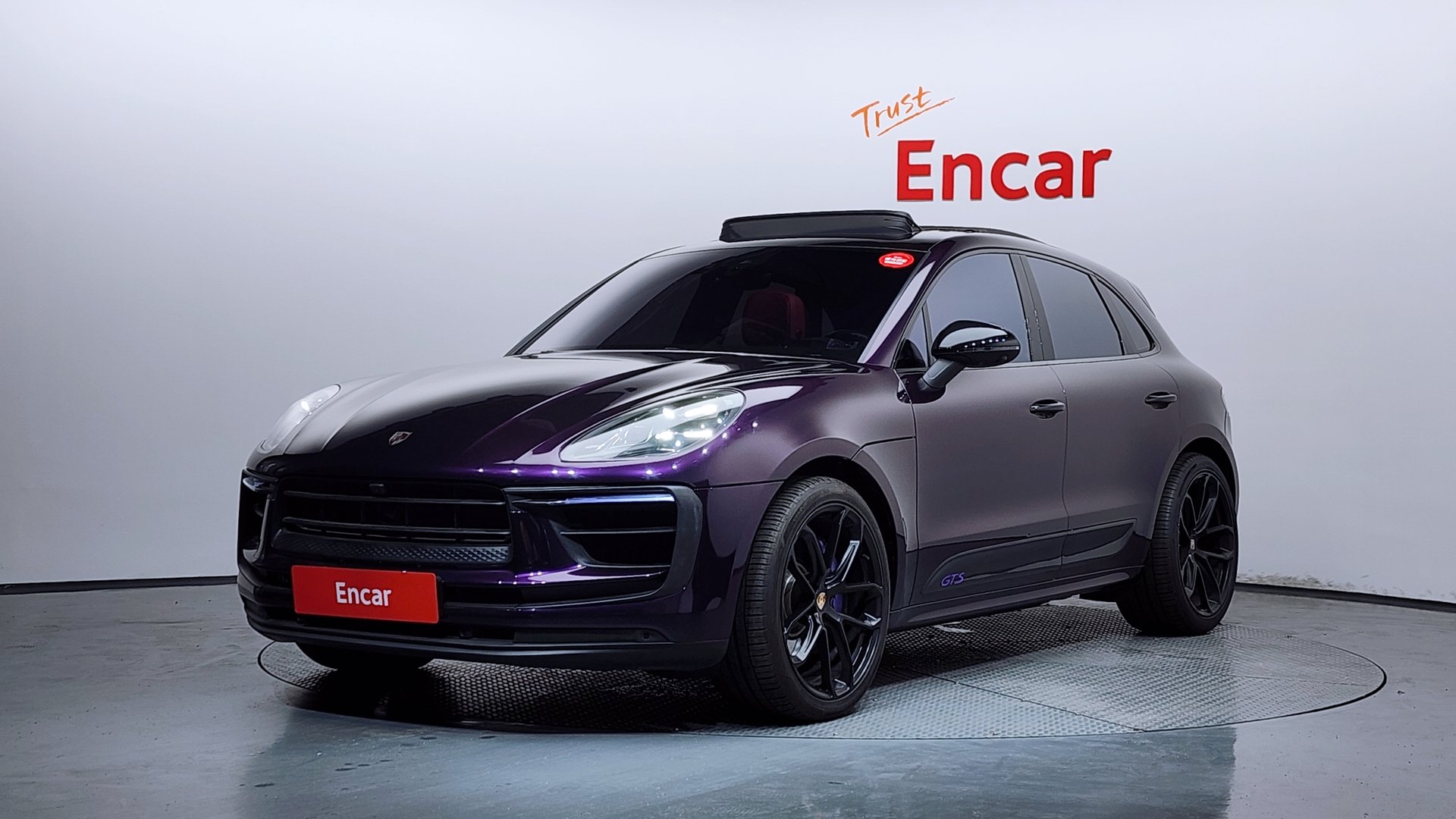 صورة 1 لـ 2020 Porsche MACAN