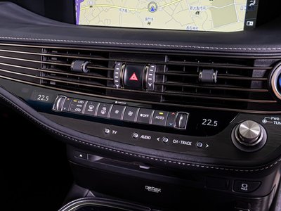 صورة مصغرة 41 لـ 2018 Lexus LS
