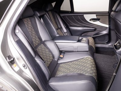 صورة مصغرة 37 لـ 2018 Lexus LS