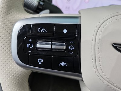 2024 Genesis G80 (RG3) thumbnail 26