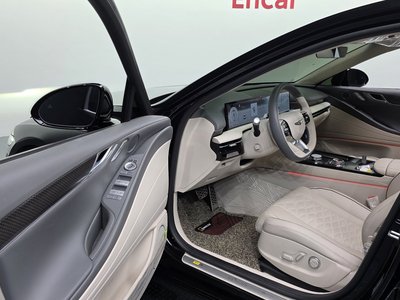 2024 Genesis G80 (RG3) thumbnail 13