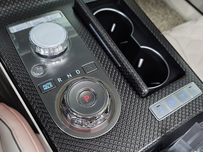 2024 Genesis G80 (RG3) thumbnail 12