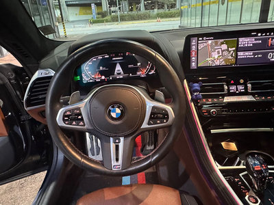 2022 BMW 8 SERIES photo 9