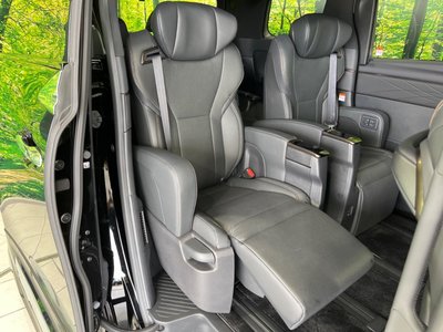 2024 TOYOTA ALPHARD photo 9