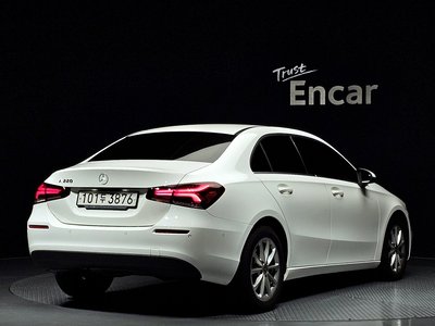 MERCEDES-BENZ A-CLASS - 3